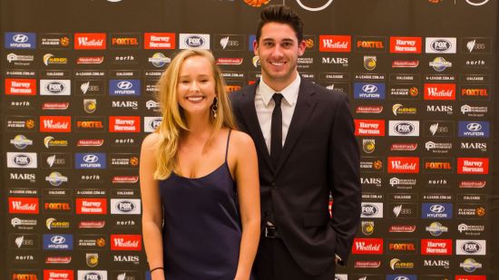 GALLERY: #MarinersMedal Red Carpet Arrivals