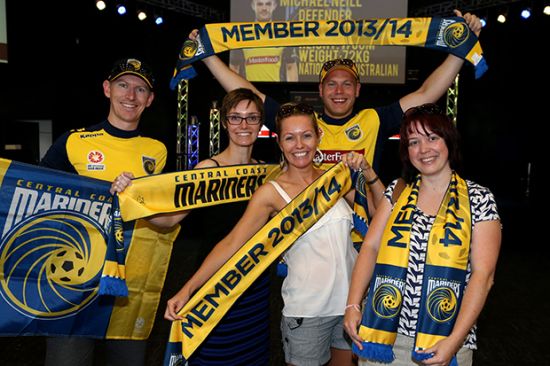 Mariners supporters flock to Fan Day