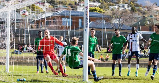 Mariners see off state team to begin Tassie tour